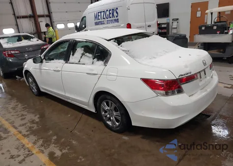 2011 Honda Accord 2.4 Se from USA, damaged, VIN 1HGCP2F69BA121205